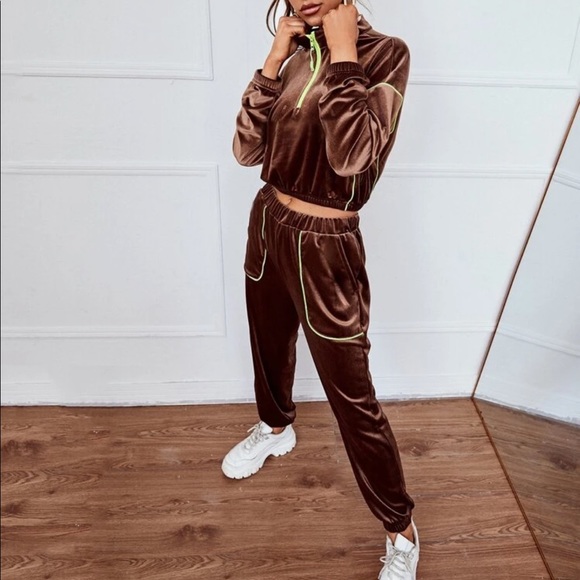 Set - Picture 3 of 9